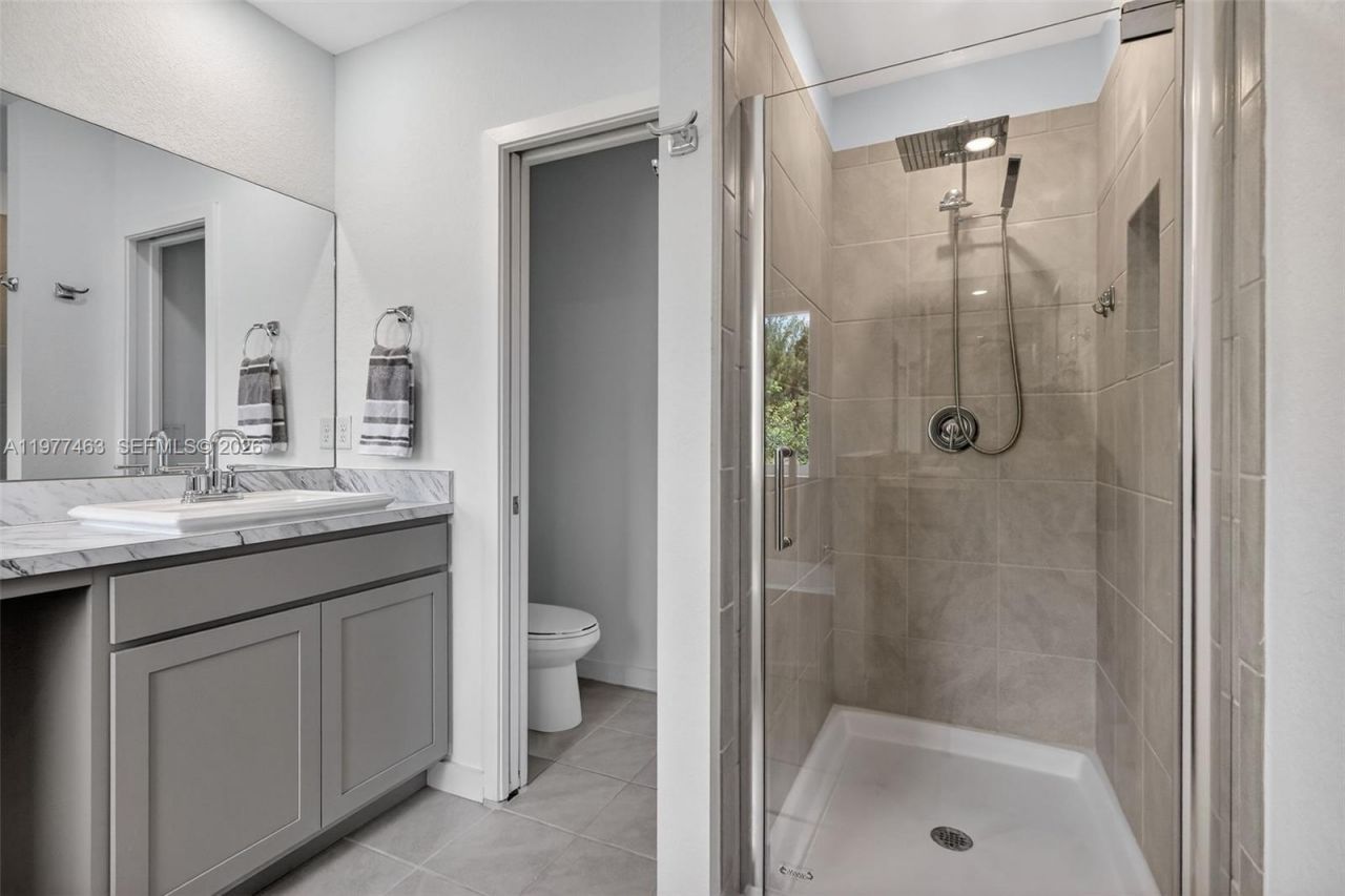 20868 NW 9th Path, Miami Gardens, FL 33169 Photo