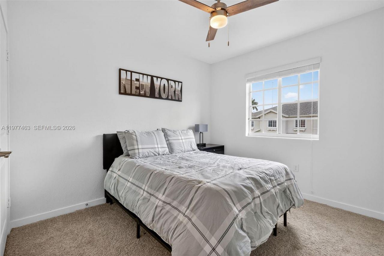 20868 NW 9th Path, Miami Gardens, FL 33169 Photo