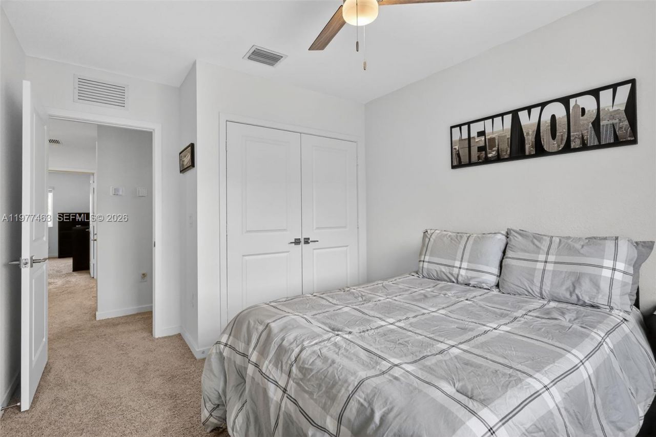 20868 NW 9th Path, Miami Gardens, FL 33169 Photo