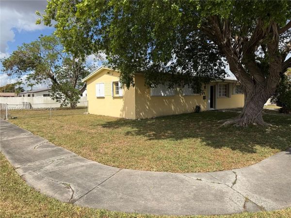 3540 SW 105th Ave, Miami, FL 33165