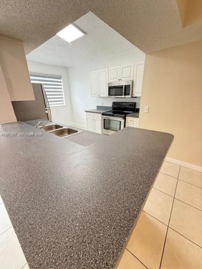 150 NW 96th Ave, Unit 9-302, Pembroke Pines, FL 33024 Photo