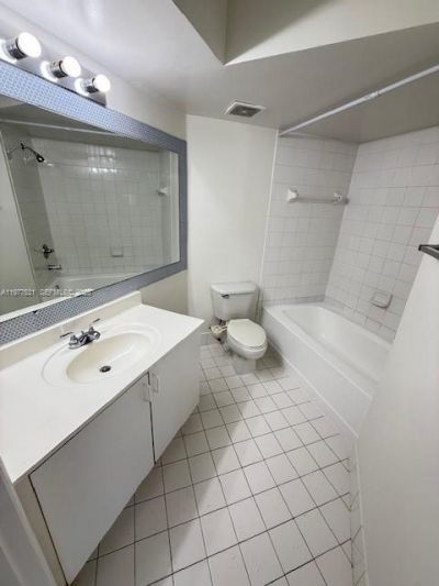 150 NW 96th Ave, Unit 9-302, Pembroke Pines, FL 33024 Photo