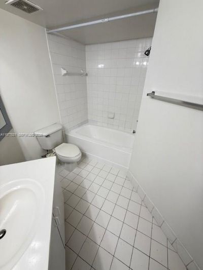 150 NW 96th Ave, Unit 9-302, Pembroke Pines, FL 33024 Photo
