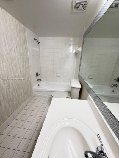 150 NW 96th Ave, Unit 9-302, Pembroke Pines, FL 33024 Photo