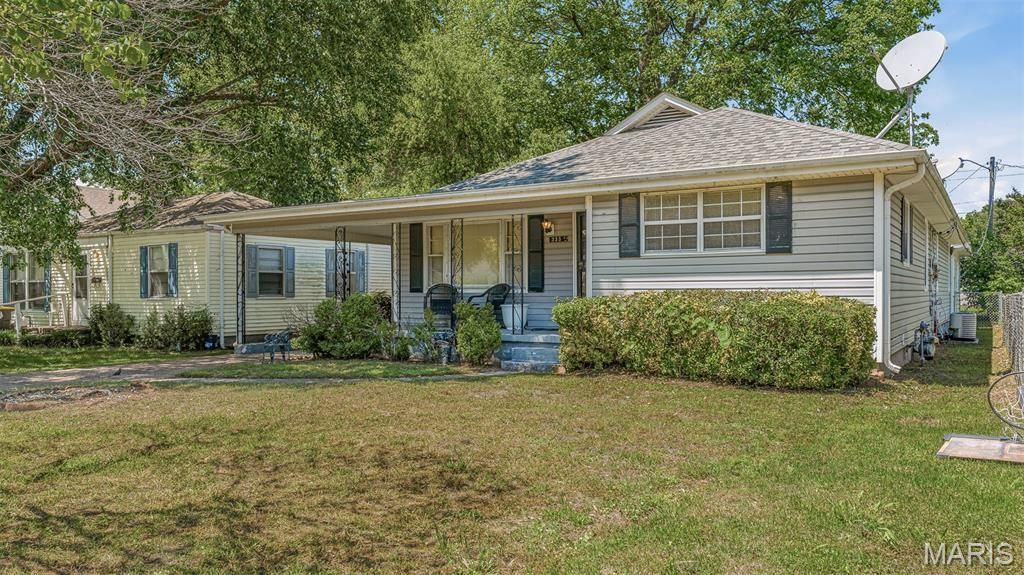 333 Missouri Street, Steele, MO 63877 Main Photo