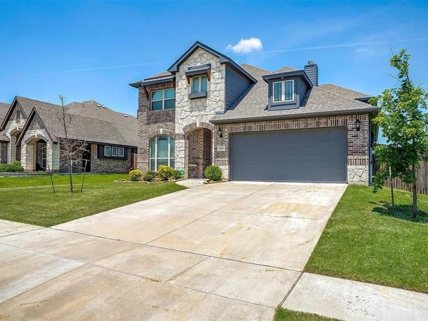 433 Joseph Lane , Crowley, TX 76036