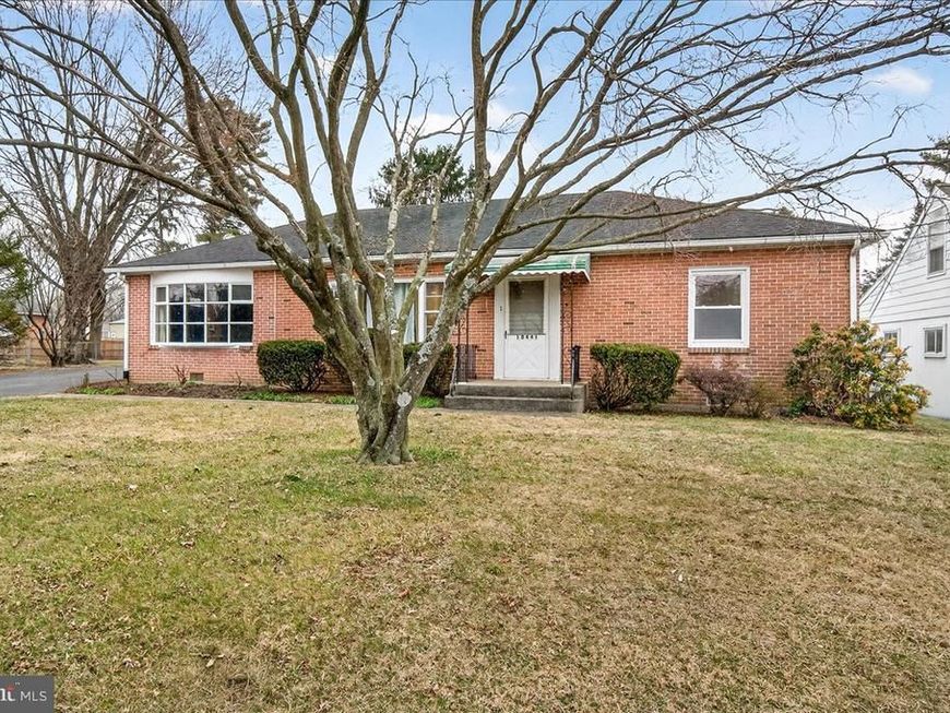 18441 Woodside Drive, Hagerstown, MD 21740 Main Photo