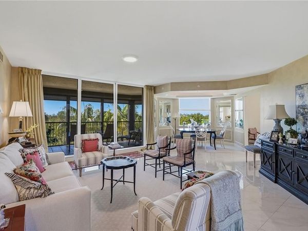 7225 Pelican Bay BLVD, Unit 305, NAPLES, FL 34108