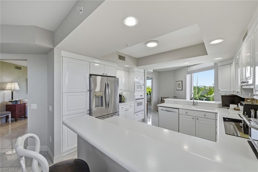 7225 Pelican Bay Blvd, Unit 305, Naples, FL 34108 Photo