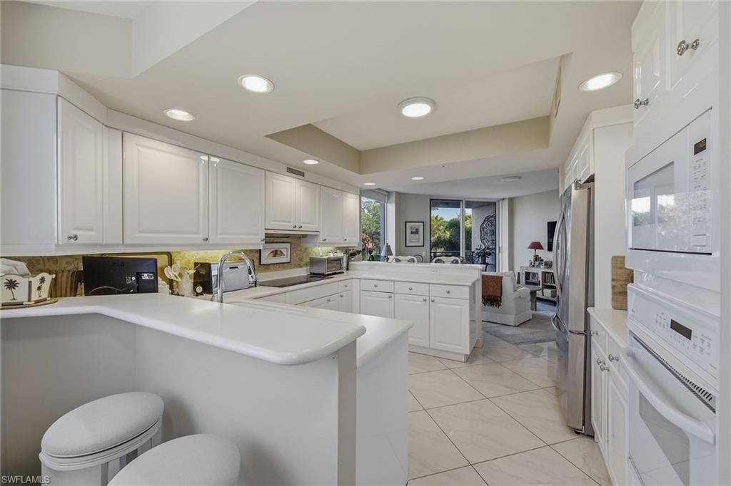 7225 Pelican Bay Blvd, Unit 305, Naples, FL 34108 Photo