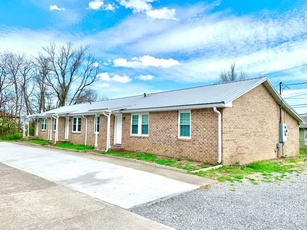 211 Lexington Dr, Unit B, Clarksville, TN 37042