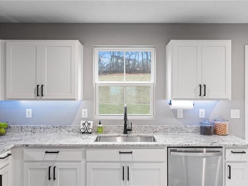 4698 Jessica Suzanne Drive, Morrow, OH 45152 Photo 14