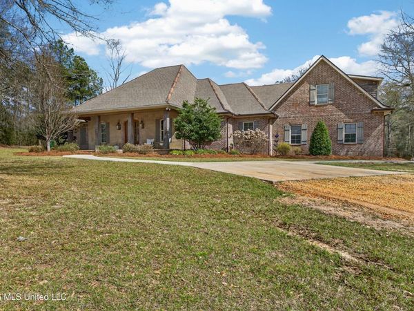 1086 Stewart Mill Road, Summit, MS 39666