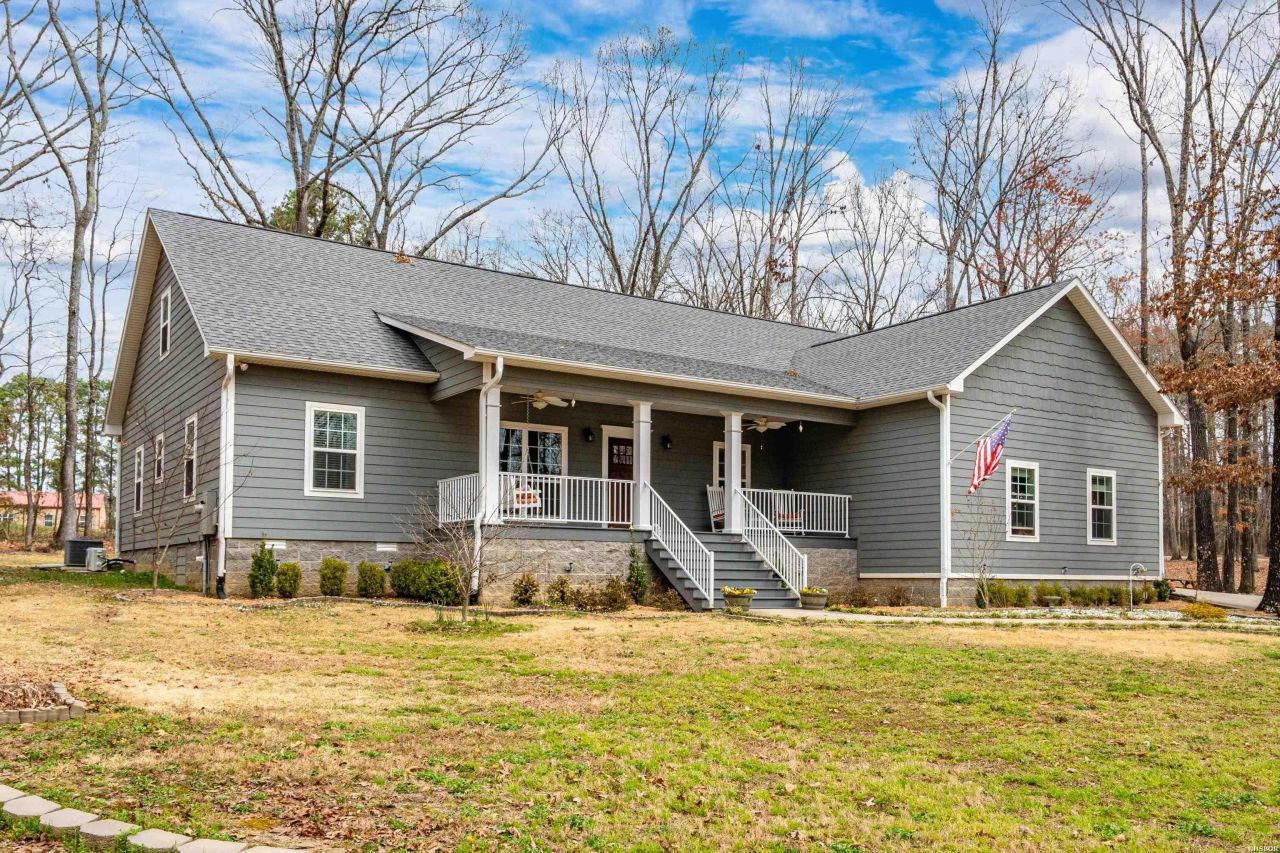 220 Autumn Oaks Drive, Bismarck, AR 71929 Main Photo