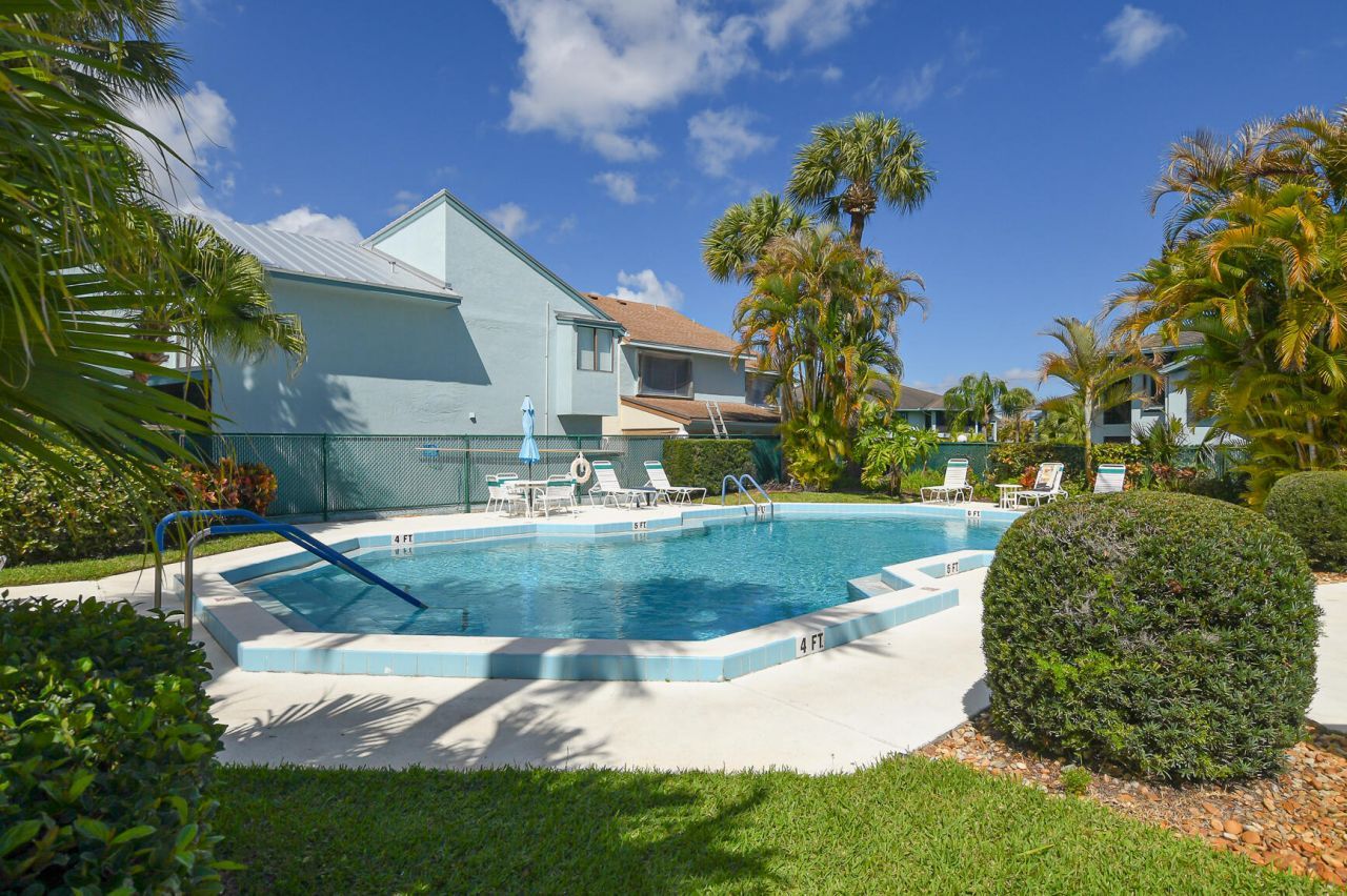 950 S Kanner Highway, Unit 905, Stuart, FL 34994 Photo