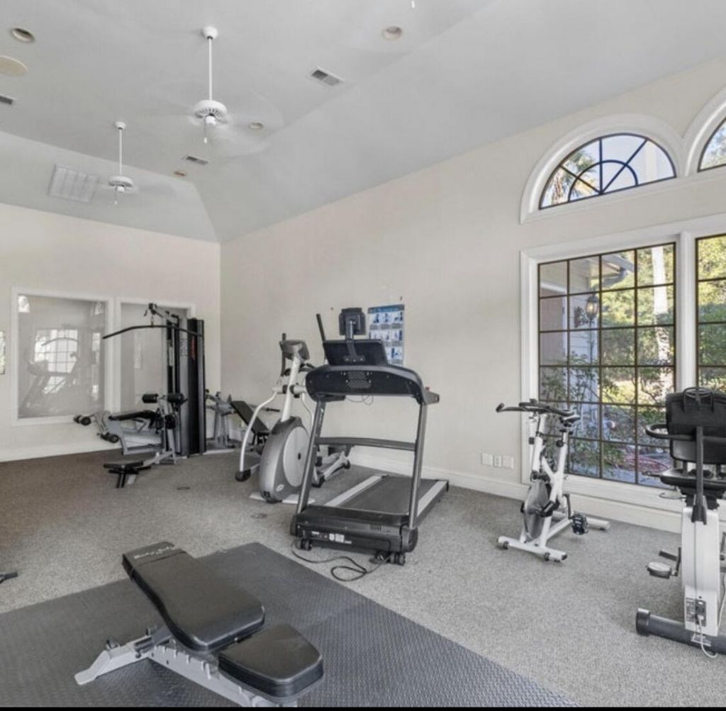 700 Daniel Ellis Drive Photo 25