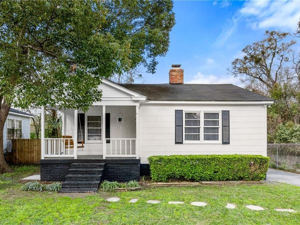 208 Pinehill Drive, Mobile, AL 36606