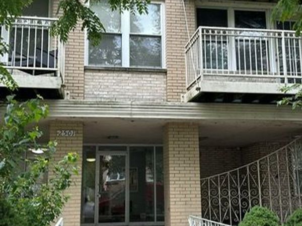 Unit 207, Chicago, IL 60645