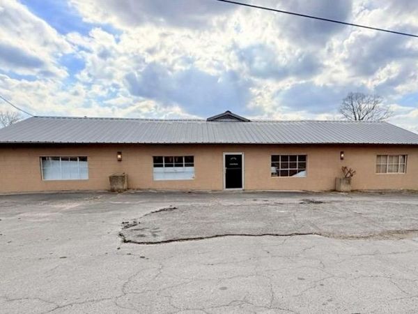 908 Co Rd 34, Florence, AL