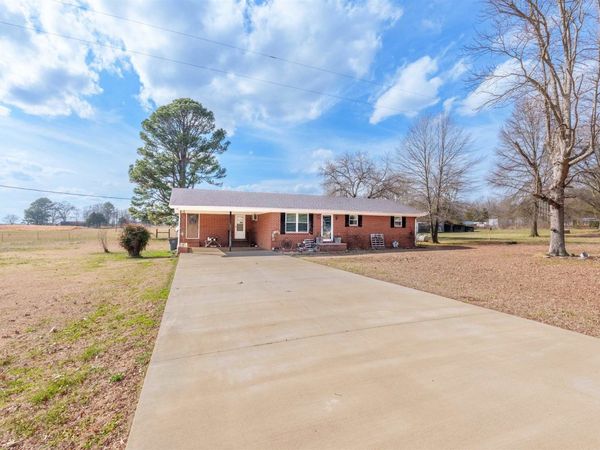 85 Co Rd 592, Rogersville, AL