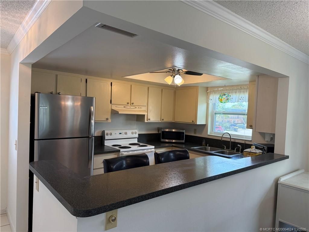 2950 SE Ocean Boulevard, Unit 4-4, Stuart, FL 34996 Photo