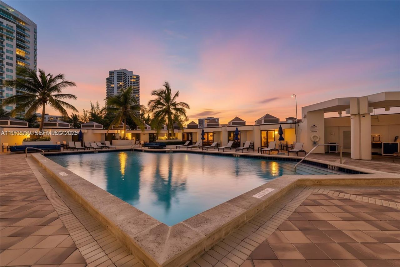 19500 Turnberry Way , Unit 5F, Aventura, FL 33180 Photo