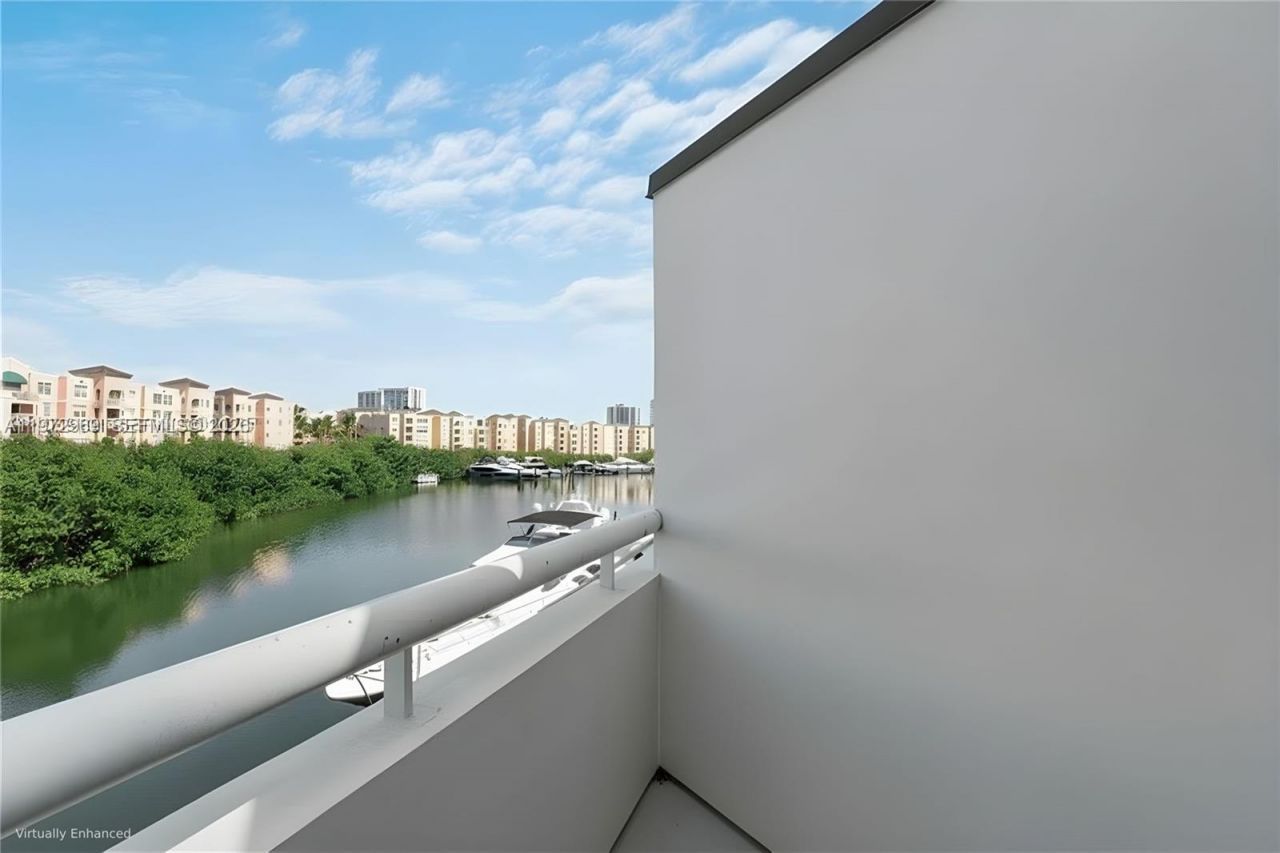 19500 Turnberry Way , Unit 5F, Aventura, FL 33180 Photo