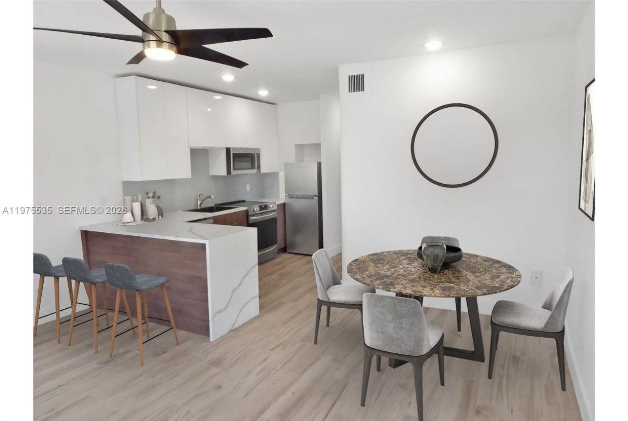 1000 7th Street , Miami Beach, FL 33139 Photo