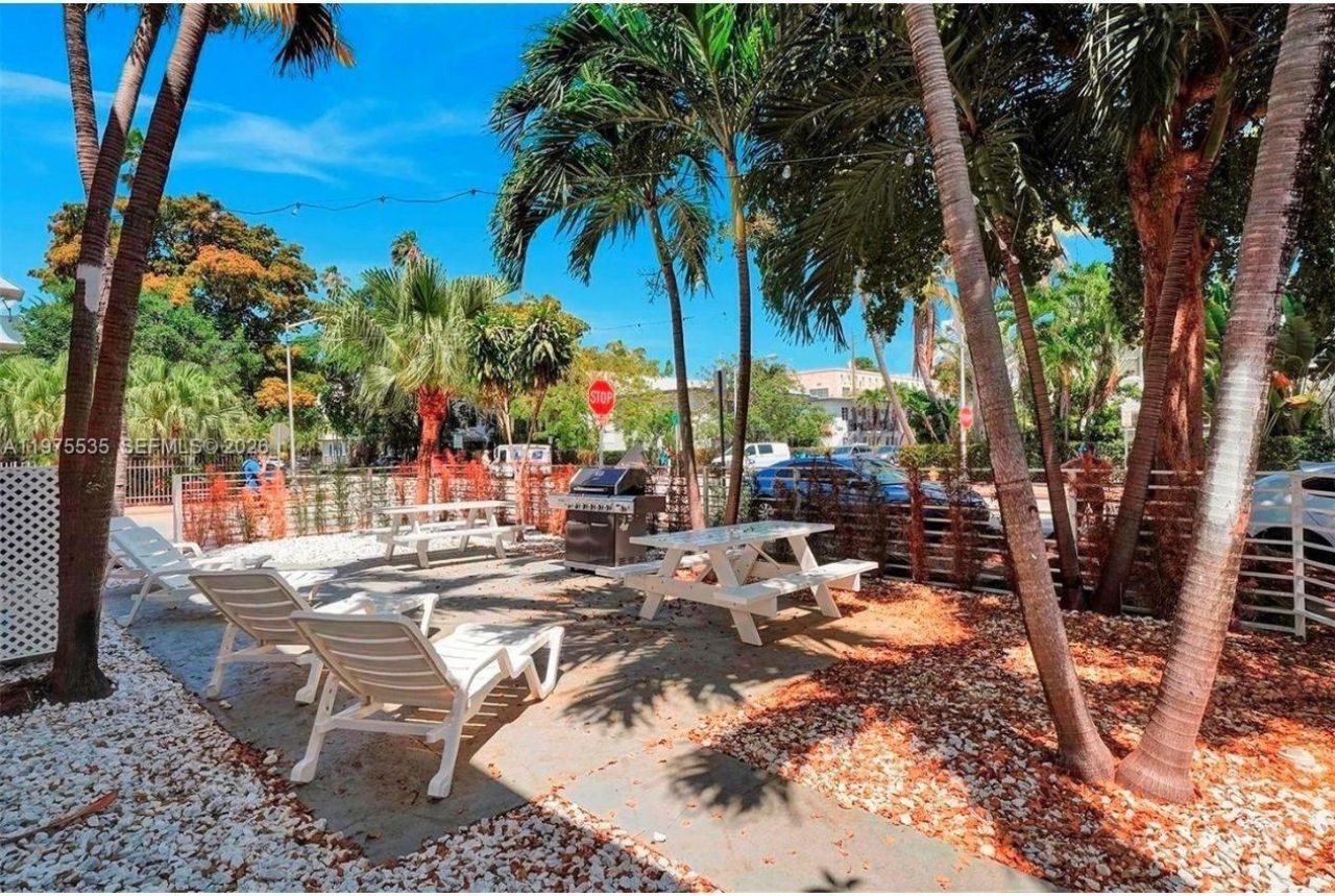 1000 7th Street, Miami Beach, FL 33139 Photo