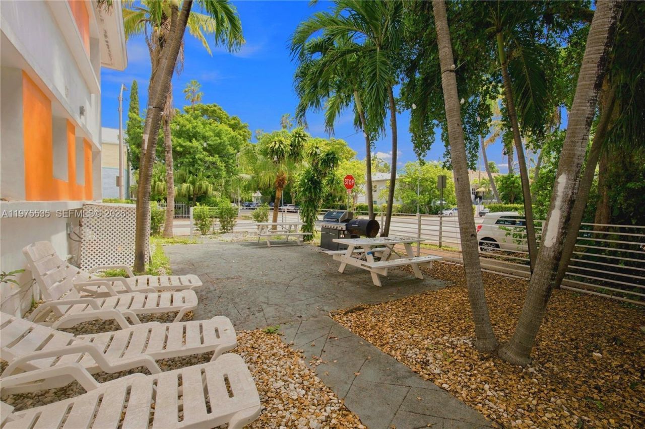 1000 7th Street, Miami Beach, FL 33139 Photo