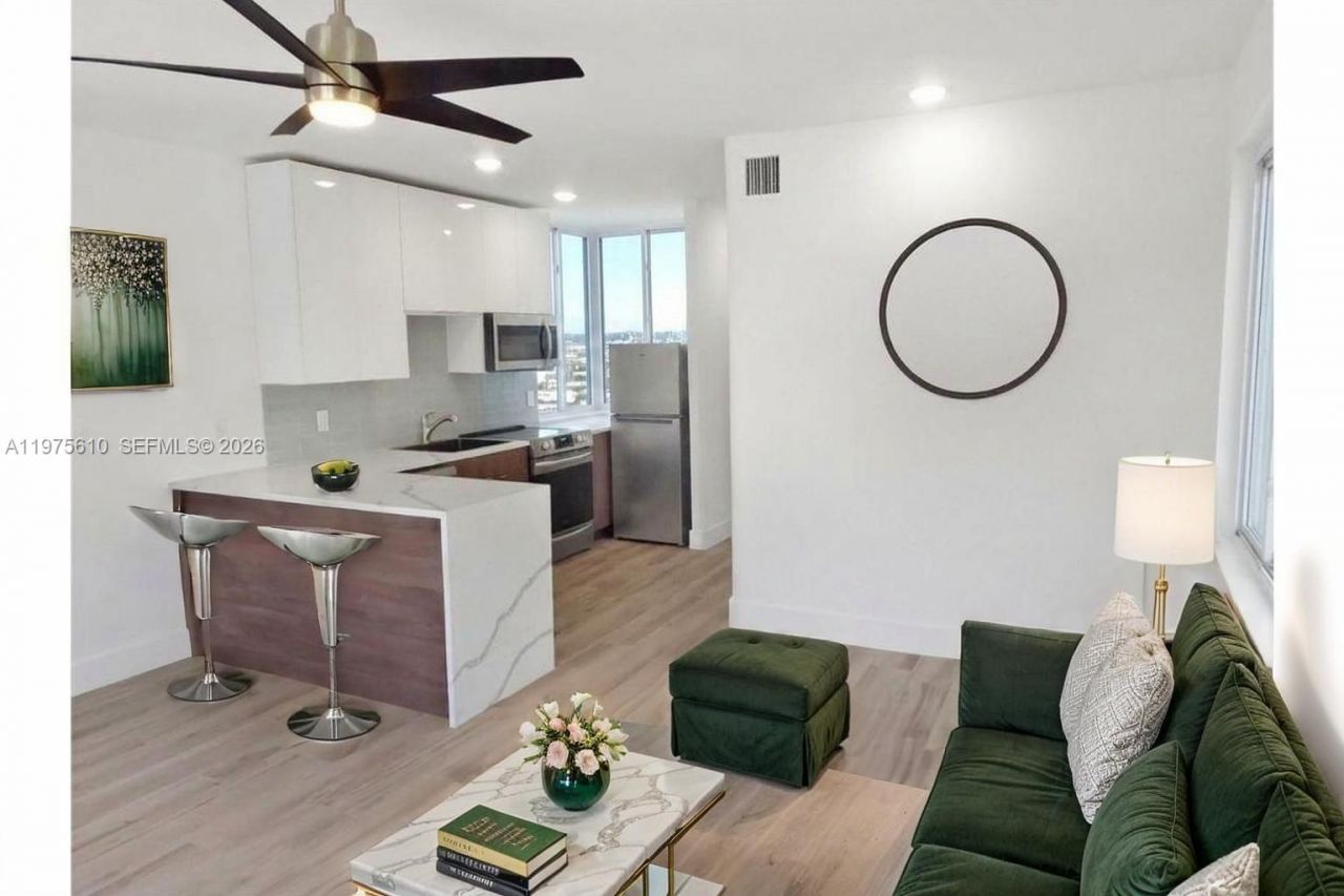 1000 7th St , Miami Beach, FL 33139 Photo