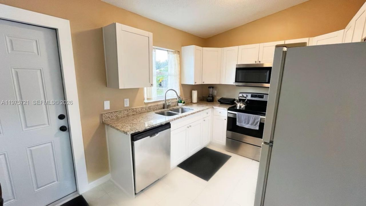 404 Red Hawk Loop, Winter Haven, FL 33880 Photo