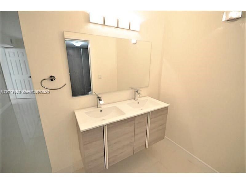 3571 Magellan Cir , Unit 341-4, Aventura, FL 33180 Photo