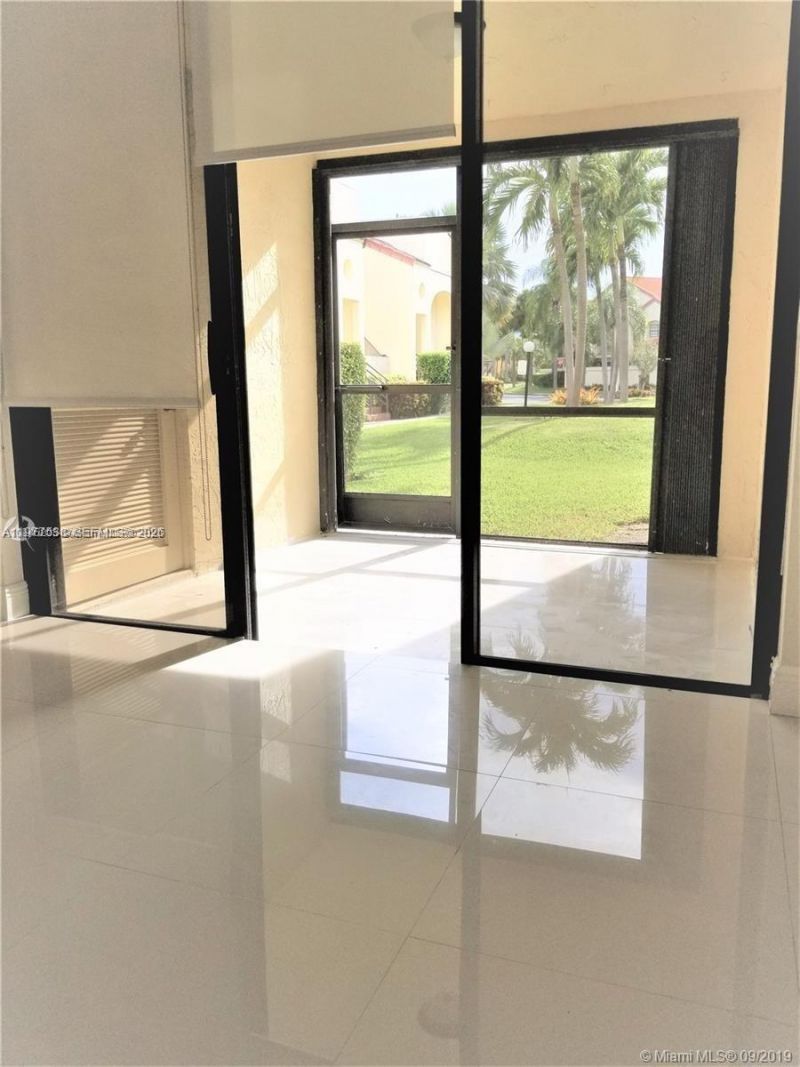 3571 Magellan Cir , Unit 341-4, Aventura, FL 33180 Photo