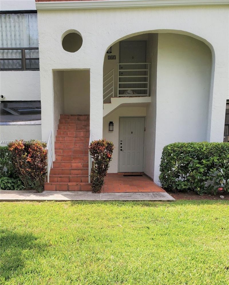 3571 Magellan Cir , Unit 341-4, Aventura, FL 33180 Photo