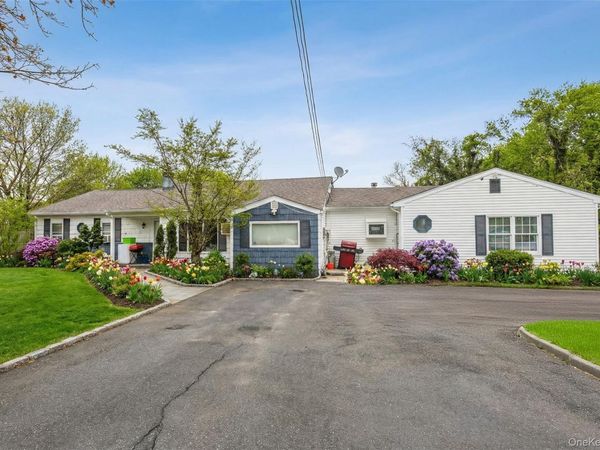 355 Dayton Avenue , Manorville, NY 11949