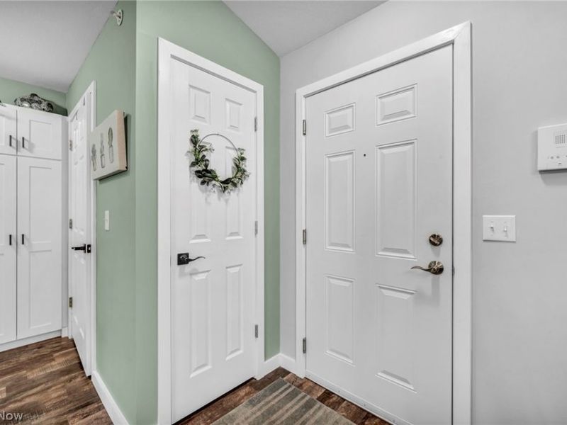 23002 Chandlers Lane, Olmsted Falls, OH 44138 Photo 5