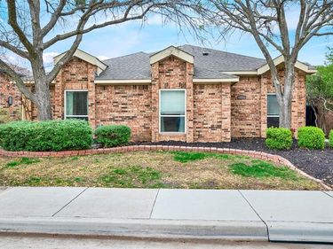 18922 Whitewater Lane, Dallas, TX 75287