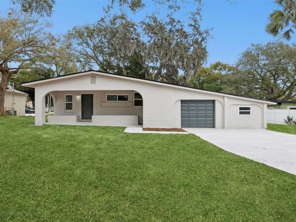 1375 LAKE DRIVE , CASSELBERRY, FL 32707