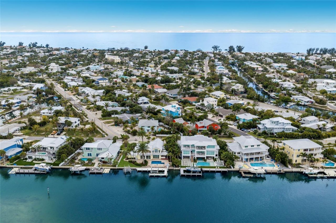 8321 Marina Drive, Holmes Beach, FL 34217 Photo