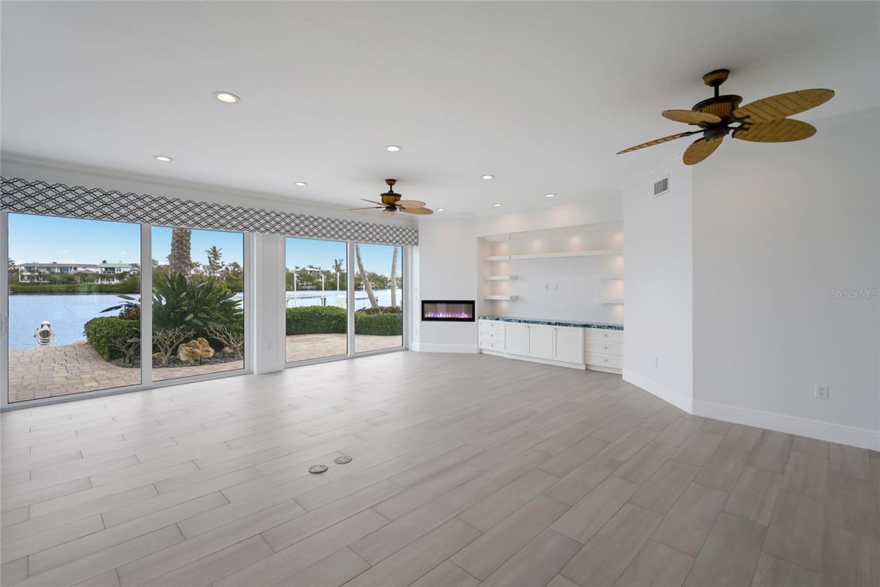 8321 Marina Drive, Holmes Beach, FL 34217 Photo