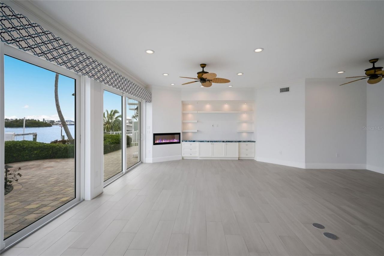 8321 Marina Drive, Holmes Beach, FL 34217 Photo