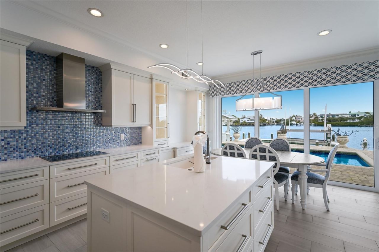 8321 Marina Drive, Holmes Beach, FL 34217 Photo