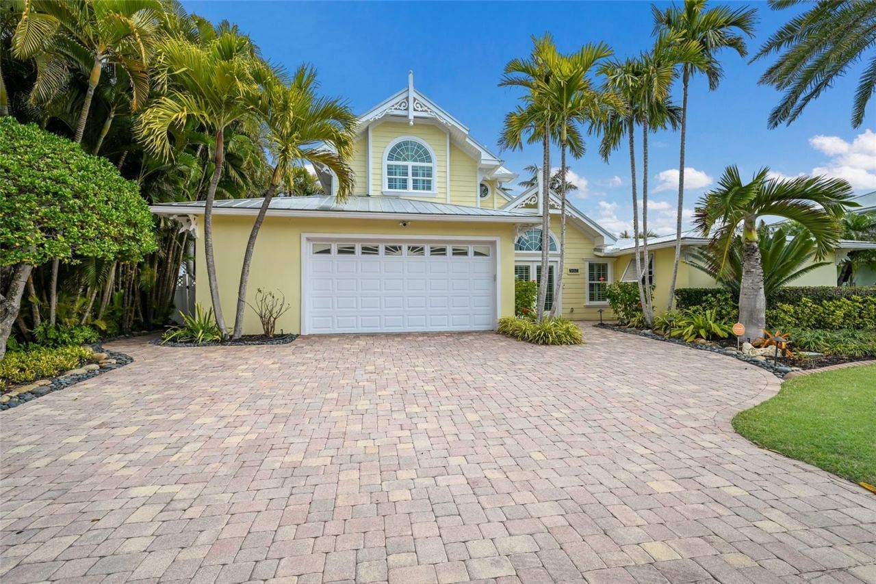 8321 Marina Drive, Holmes Beach, FL 34217 Photo