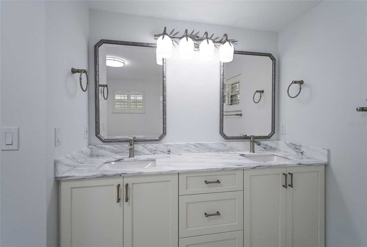 8321 Marina Drive, Holmes Beach, FL 34217 Photo