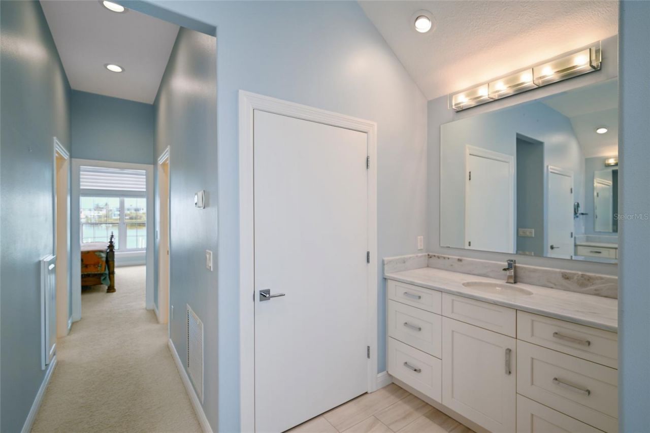 8321 Marina Drive, Holmes Beach, FL 34217 Photo