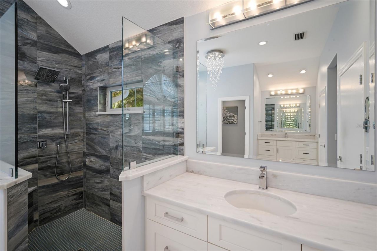 8321 Marina Drive, Holmes Beach, FL 34217 Photo