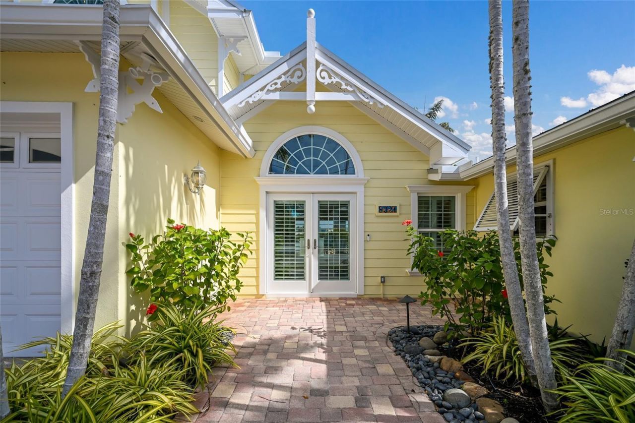 8321 Marina Drive, Holmes Beach, FL 34217 Photo