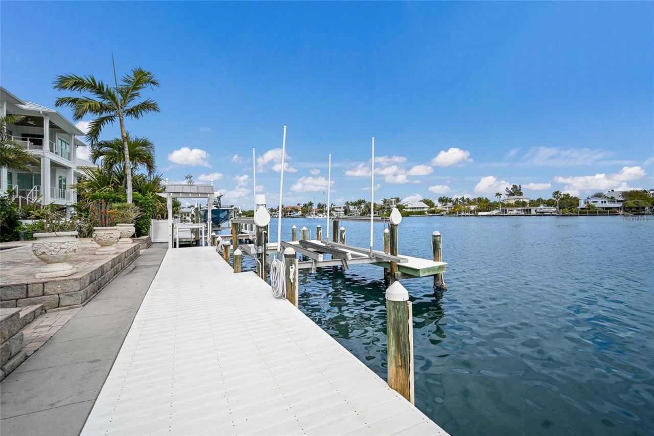 8321 Marina Drive, Holmes Beach, FL 34217 Photo