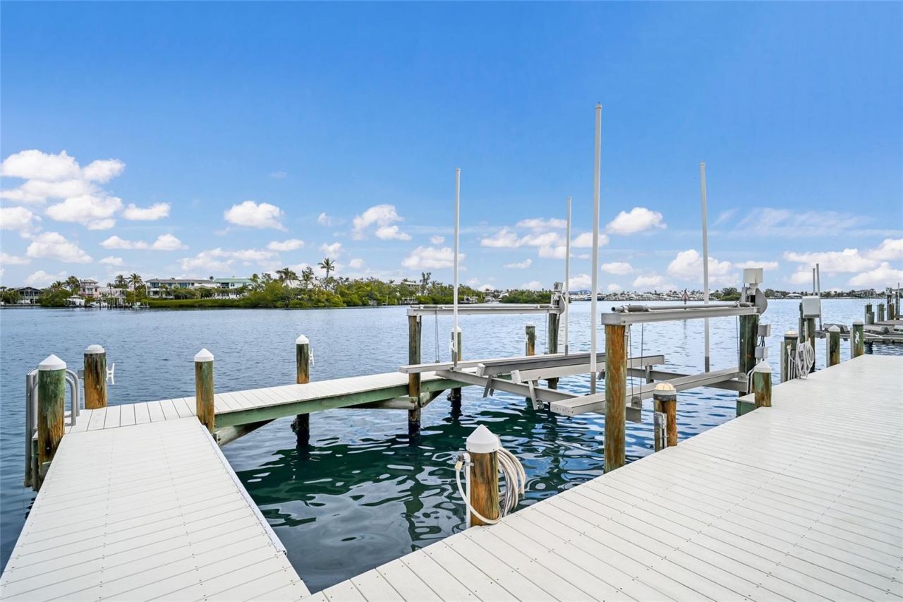 8321 Marina Drive, Holmes Beach, FL 34217 Photo